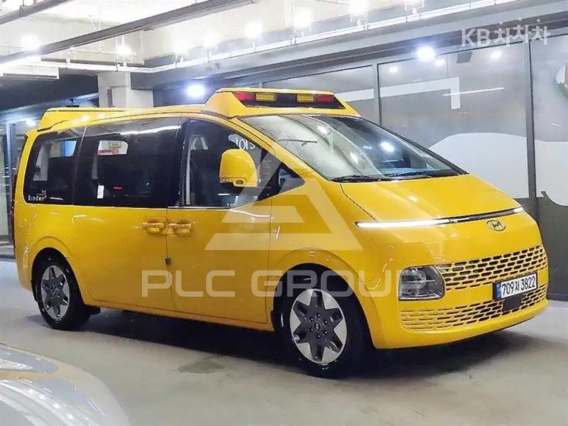 2023 Hyundai Staria