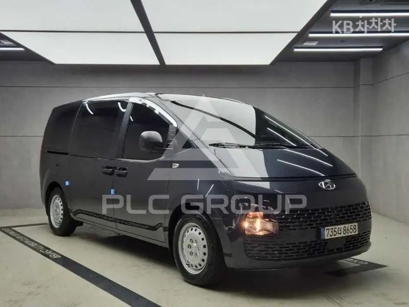 2023 Hyundai Staria