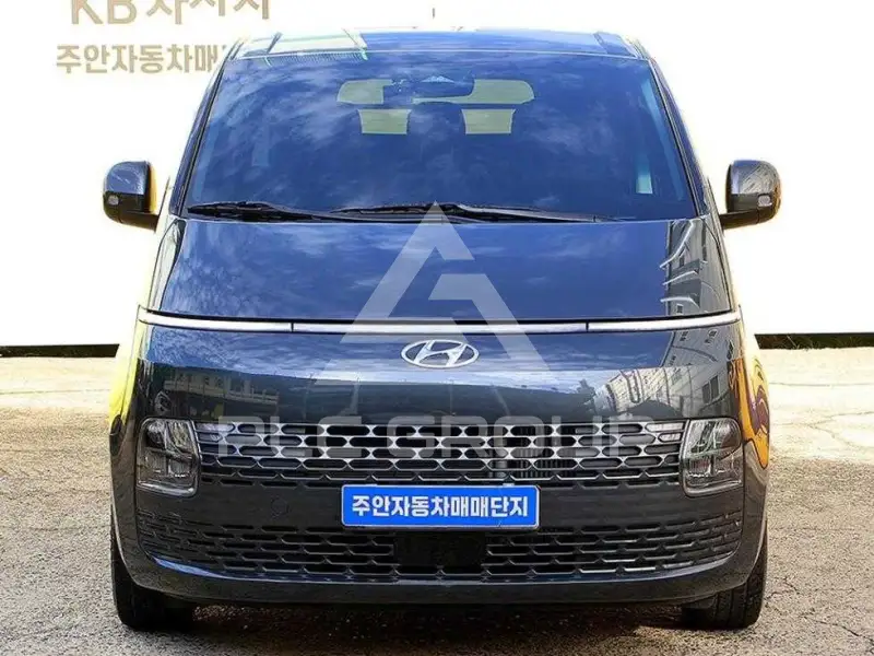 2023 Hyundai Staria