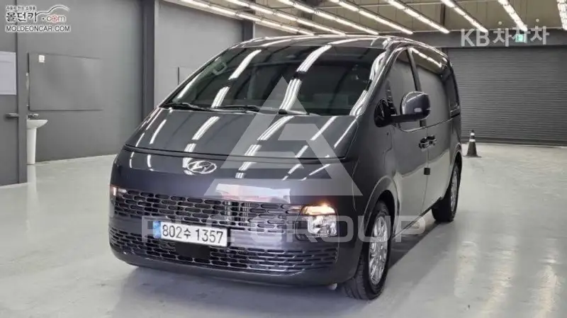 2023 Hyundai Staria