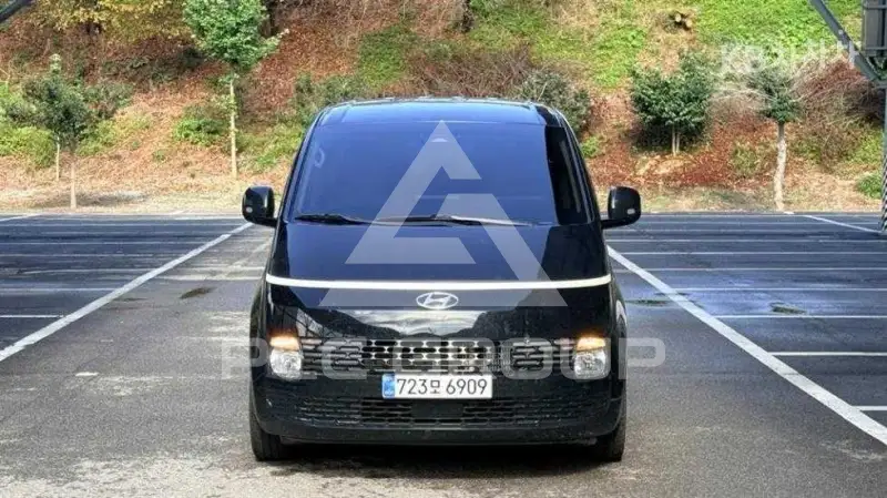 2023 Hyundai Staria