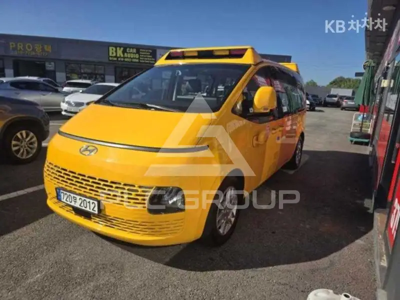 2023 Hyundai Staria