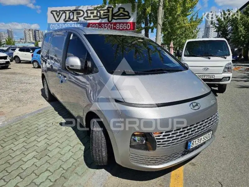 2023 Hyundai Staria