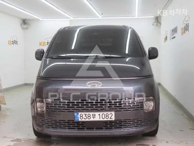 2023 Hyundai Staria
