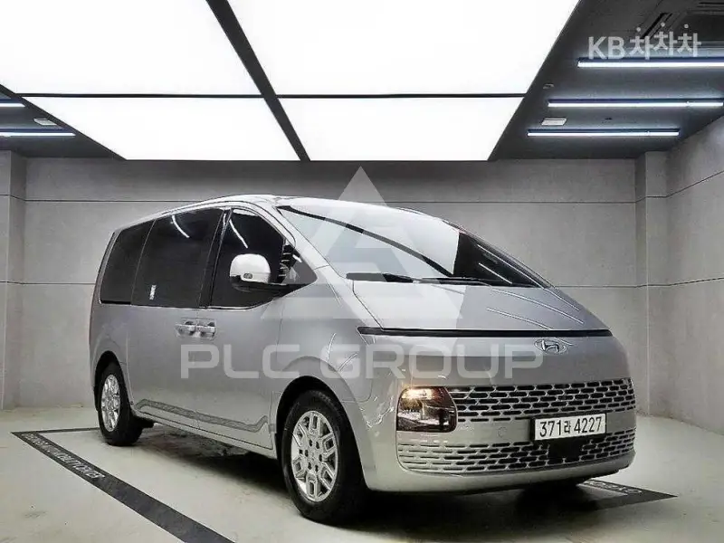 2023 Hyundai Staria