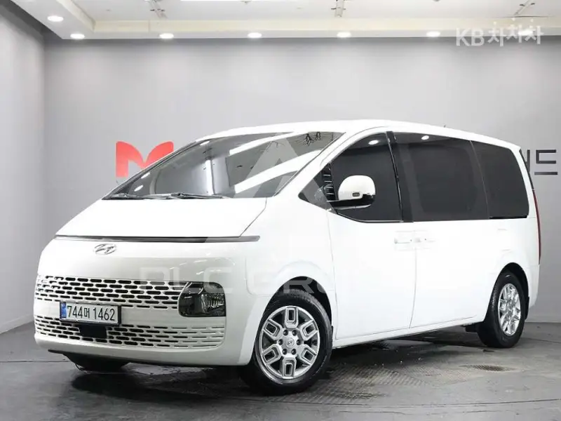 2023 Hyundai Staria