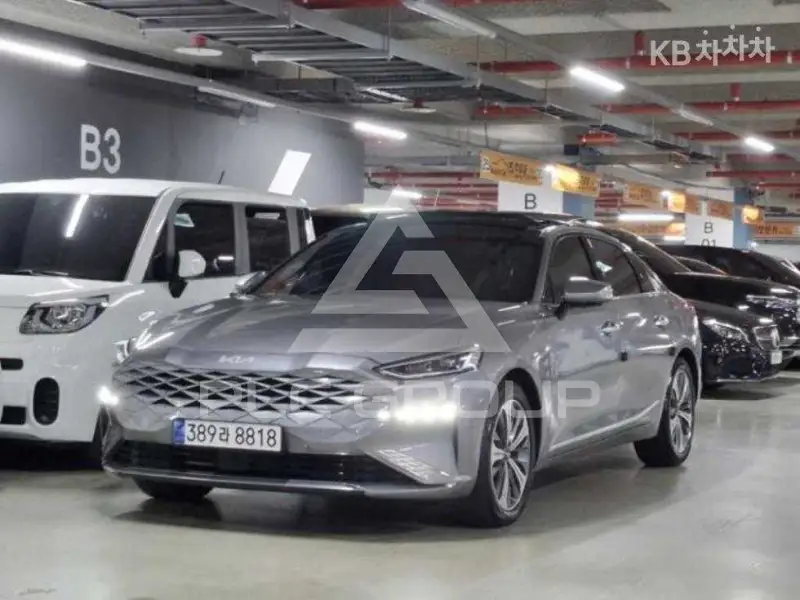 2023 KIA K8