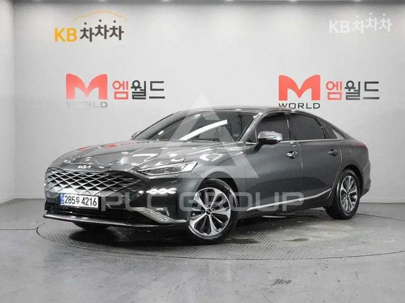 2023 KIA K8