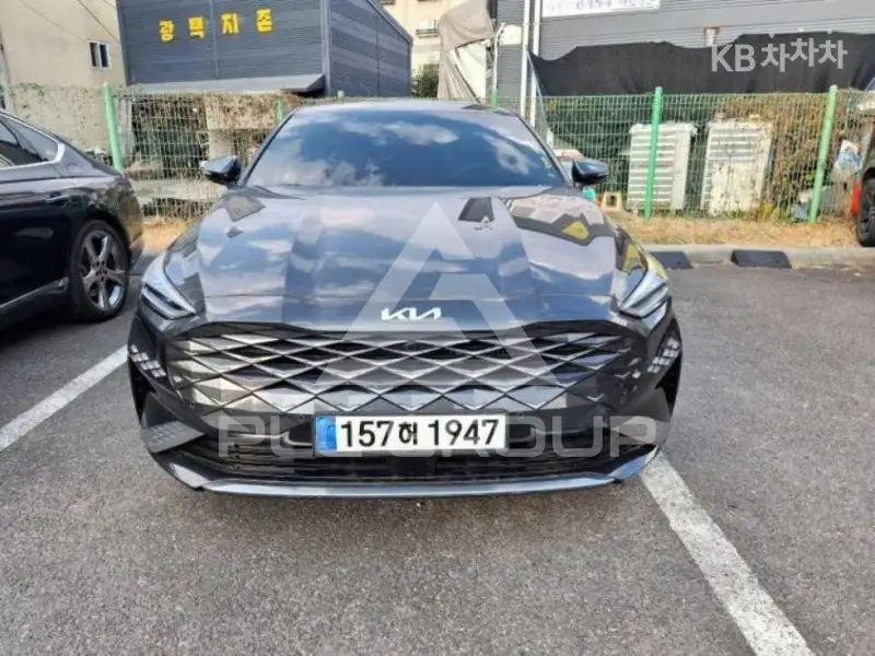 2023 KIA K8