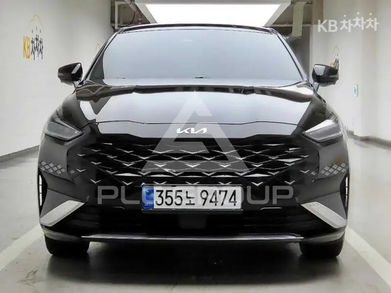 2023 KIA K8