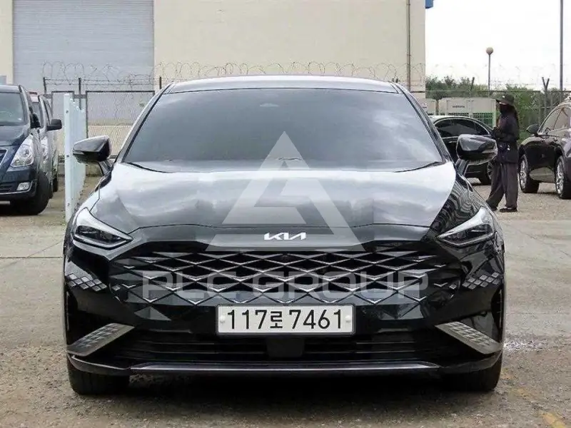 2023 KIA K8