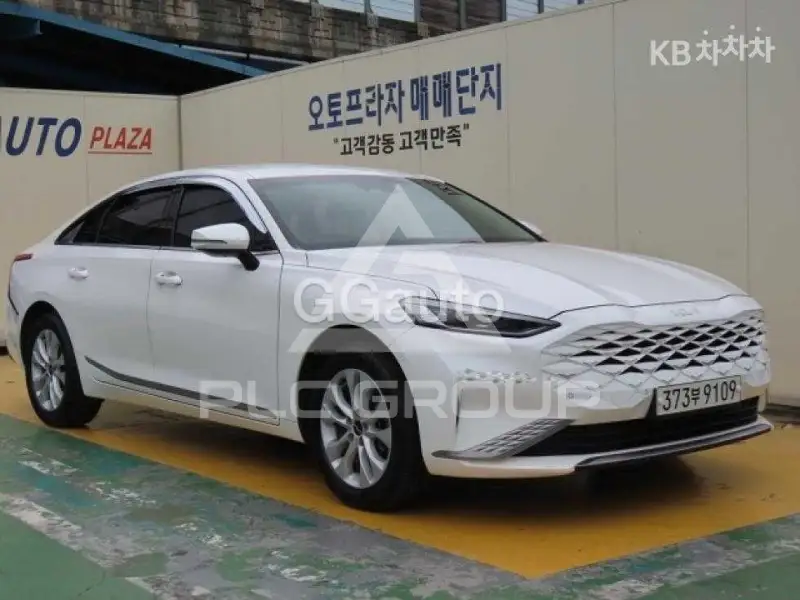 2023 KIA K8