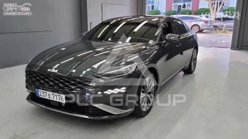 2023 KIA K8