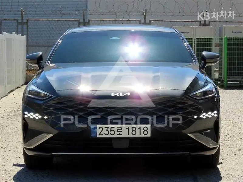 2023 KIA K8