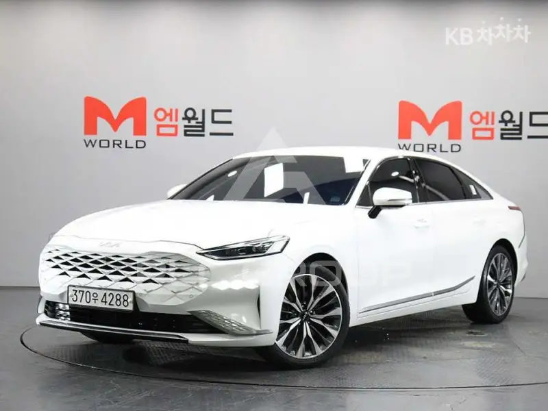 2023 KIA K8