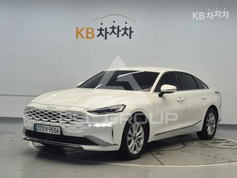 2023 KIA K8