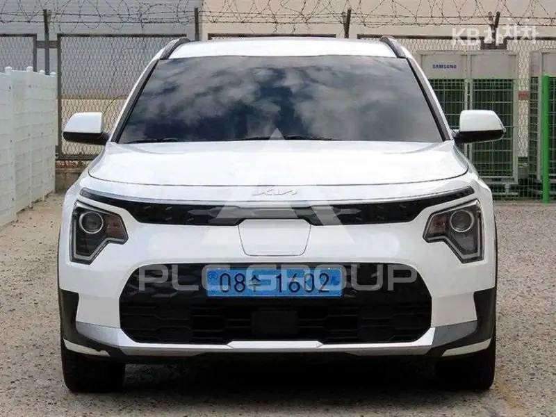 2023 KIA Niro
