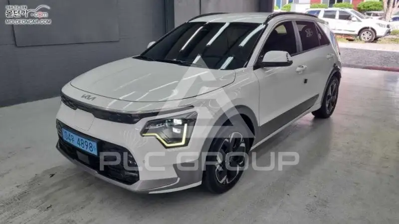 2023 KIA Niro