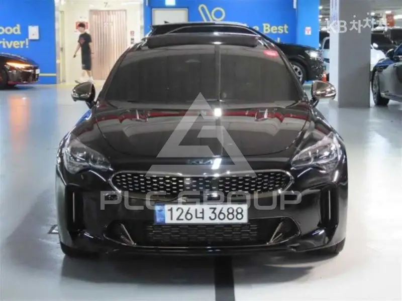 2023 KIA Stinger