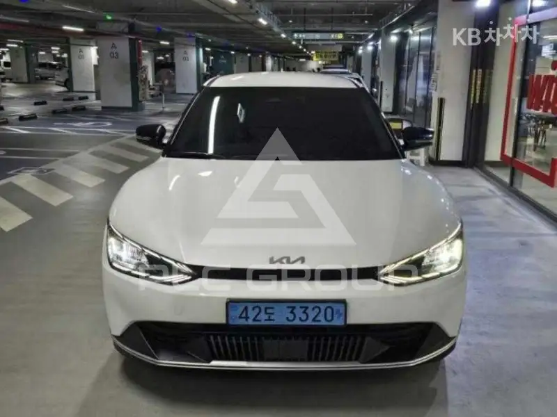 2023 KIA EV