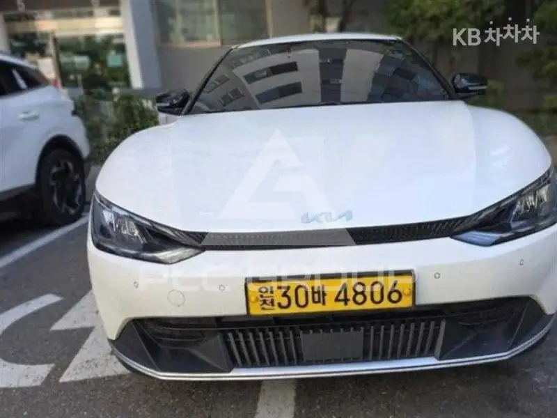 2023 KIA EV