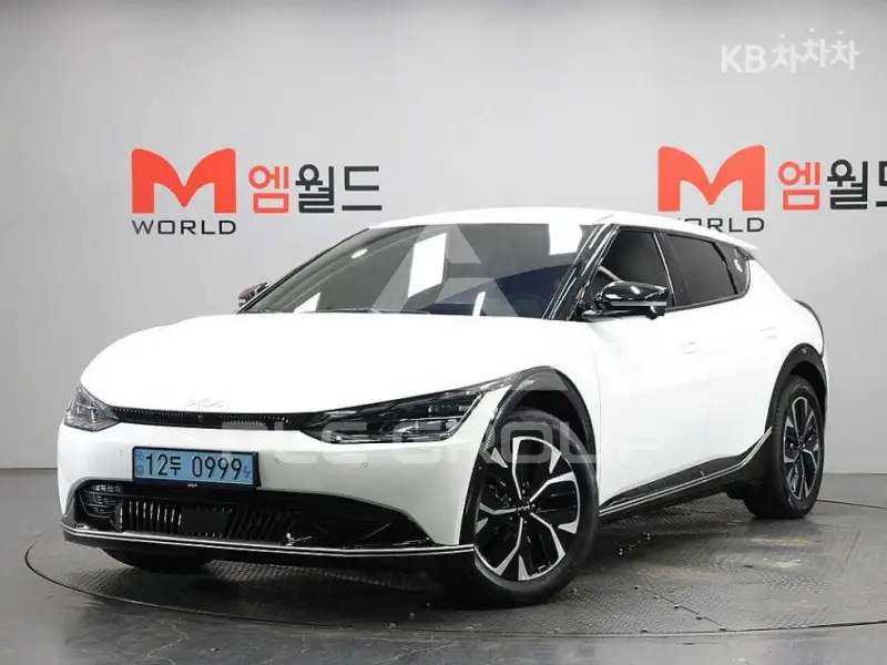 2023 KIA EV