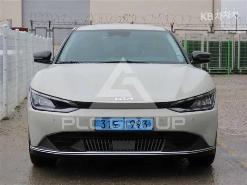 2023 KIA EV