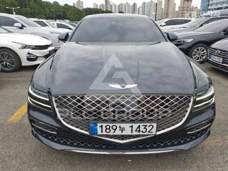 2023 Genesis G80