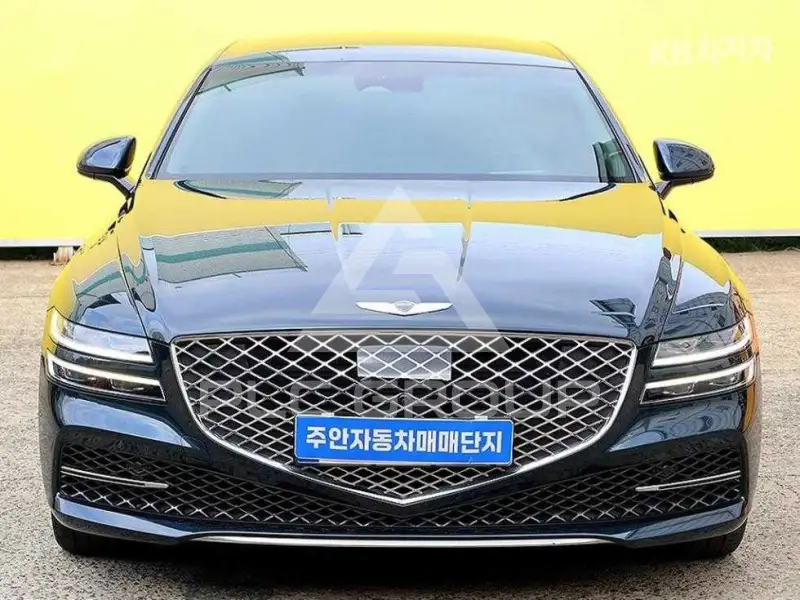 2023 Genesis G80