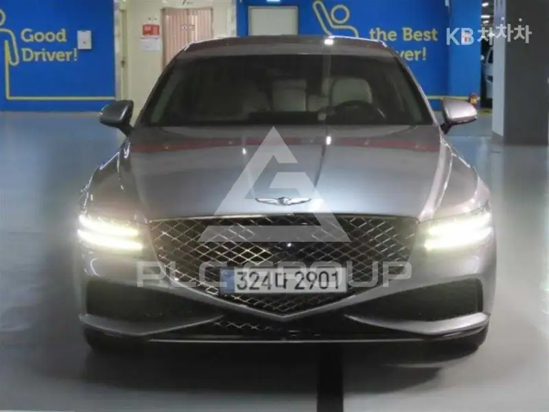 2023 Genesis G80