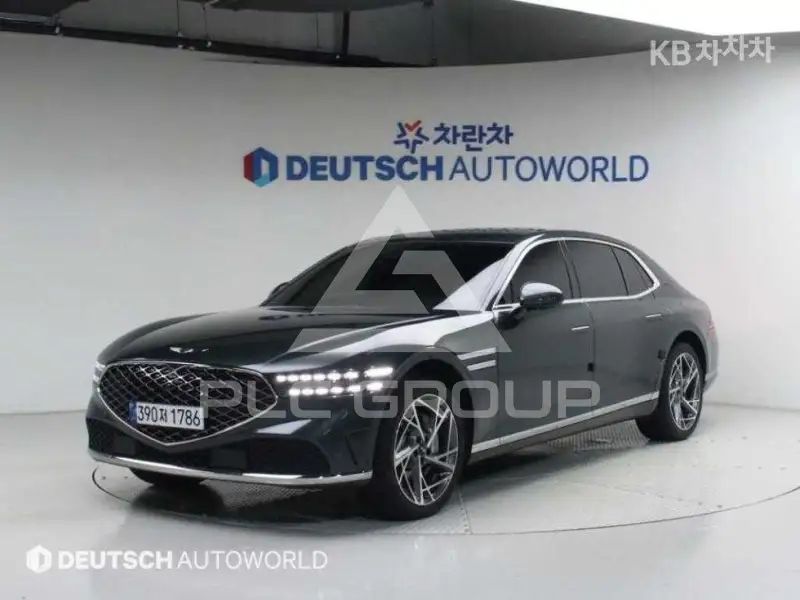2023 Genesis G90