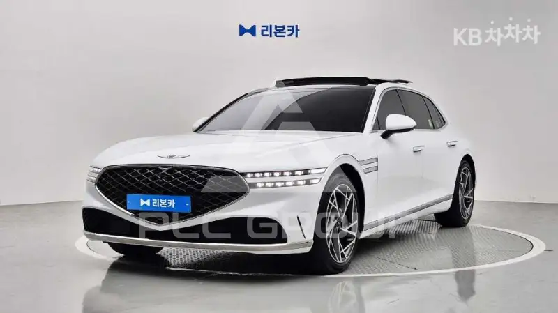 2023 Genesis G90