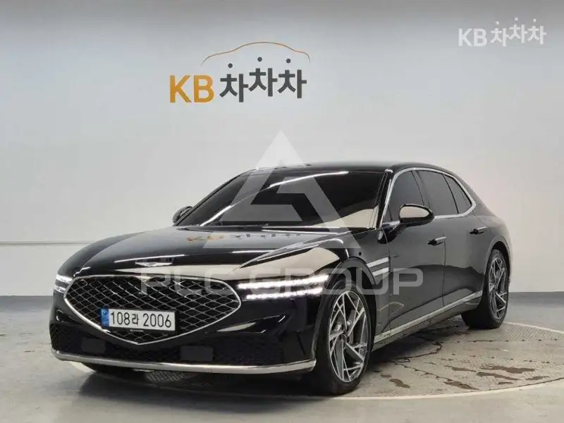 2023 Genesis G90