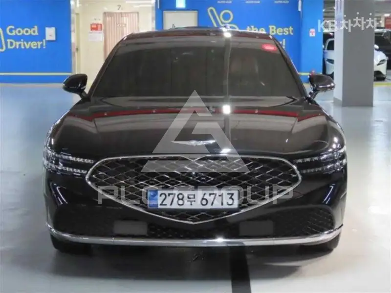 2023 Genesis G90