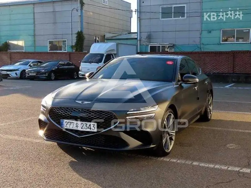 2023 Genesis G70