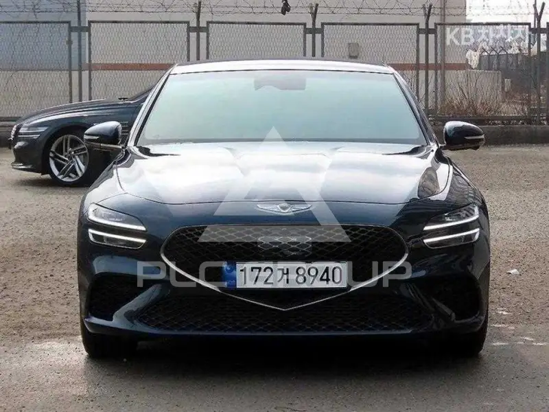 2023 Genesis G70