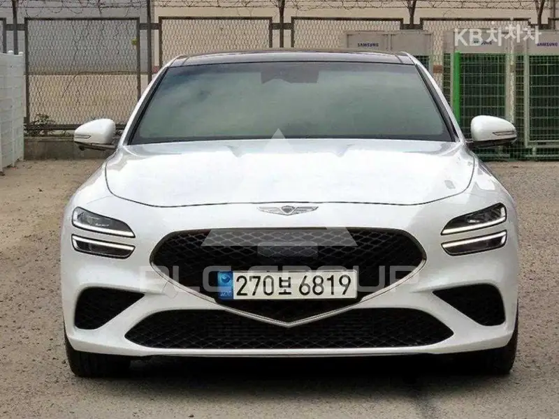 2023 Genesis G70