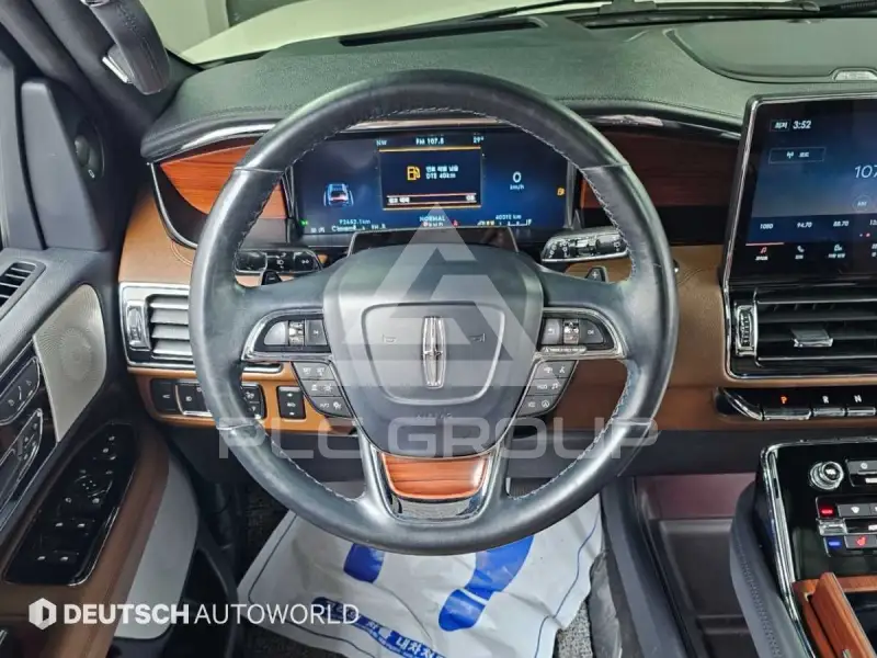 2023 Lincoln NAVIGATOR
