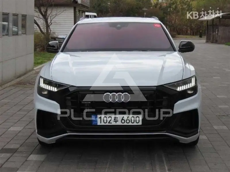2023 Audi Q8