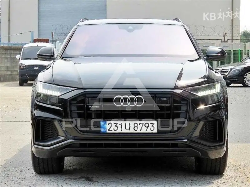 2023 Audi Q8