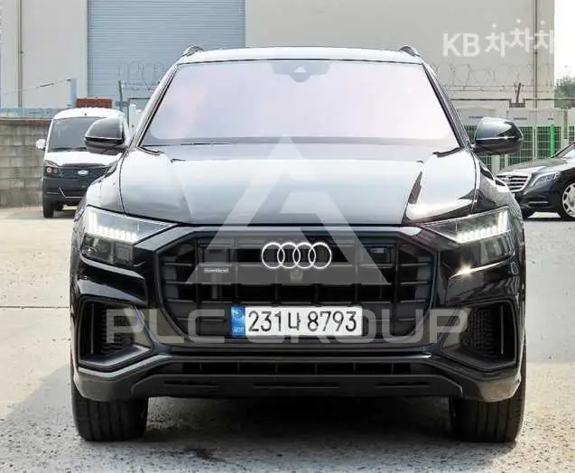 2023 Audi Q8