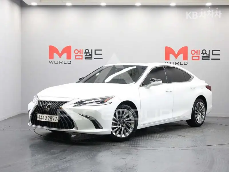 2023 Lexus ES