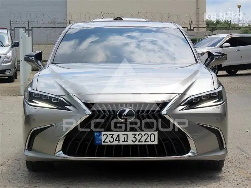 2023 Lexus ES