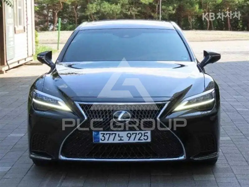 2023 Lexus LS