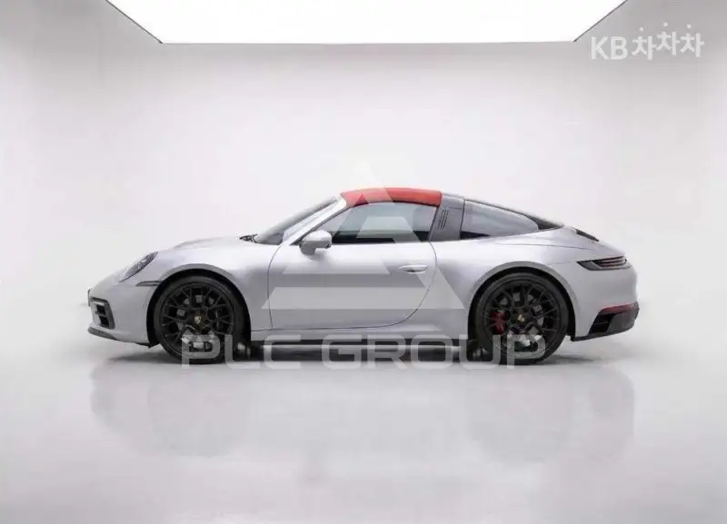 2023 Porsche 911