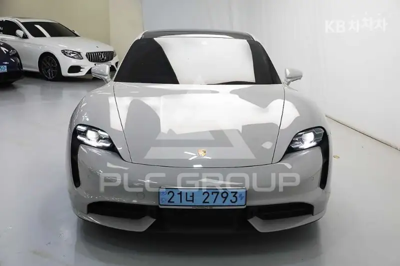 2023 Porsche Taycan