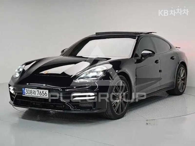 2023 Porsche Panamera