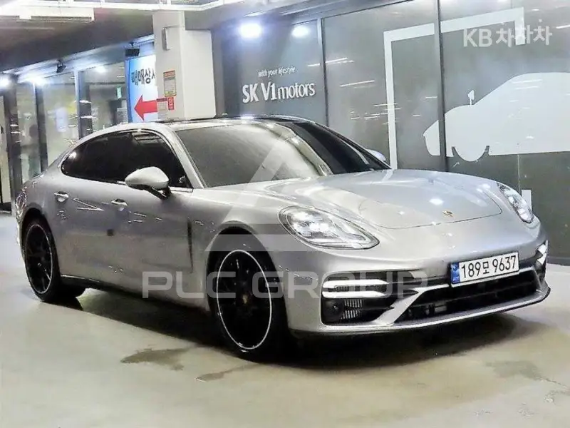 2023 Porsche Panamera