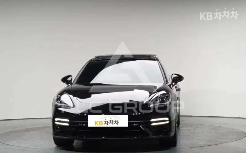 2023 Porsche Panamera