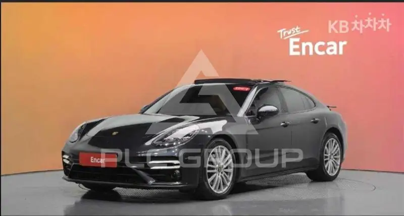 2023 Porsche Panamera